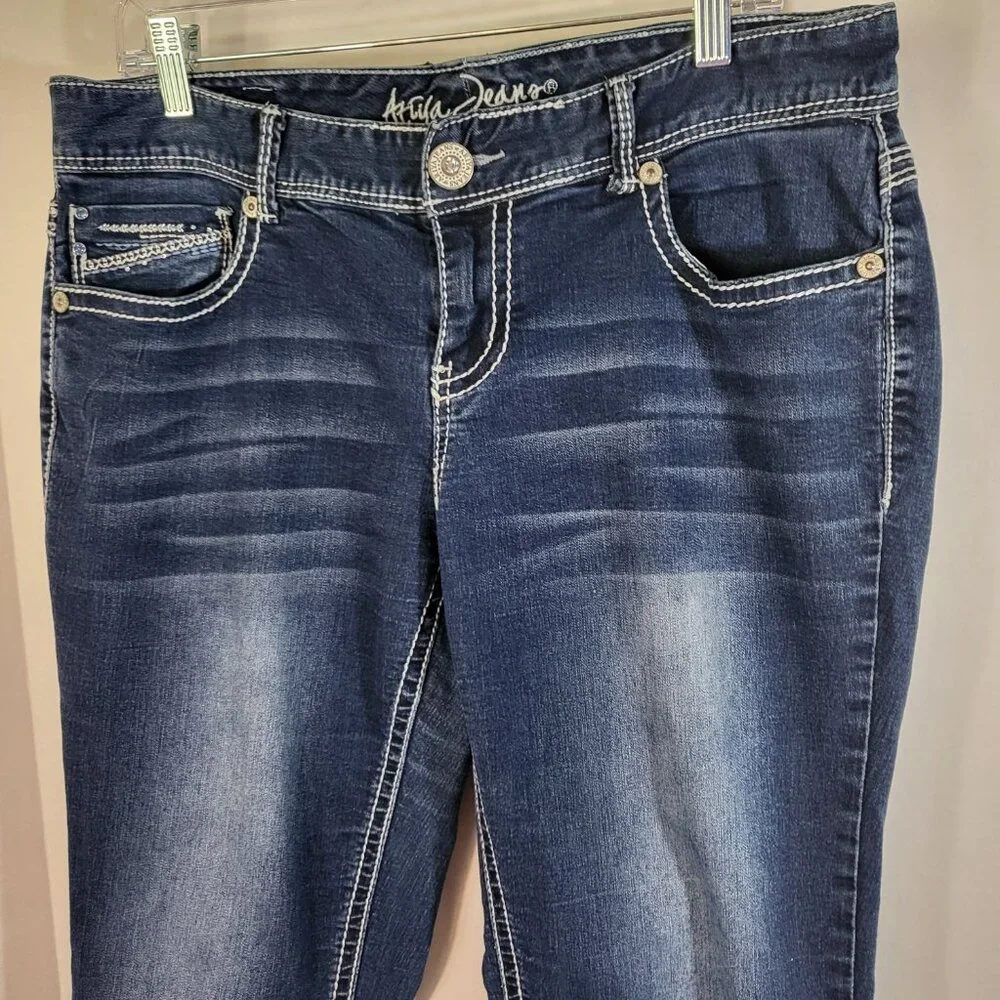 Ariya Jeans Women's Embellished Whisker Faded Jeans Size 15/16 Blue - Picture 3 of 15